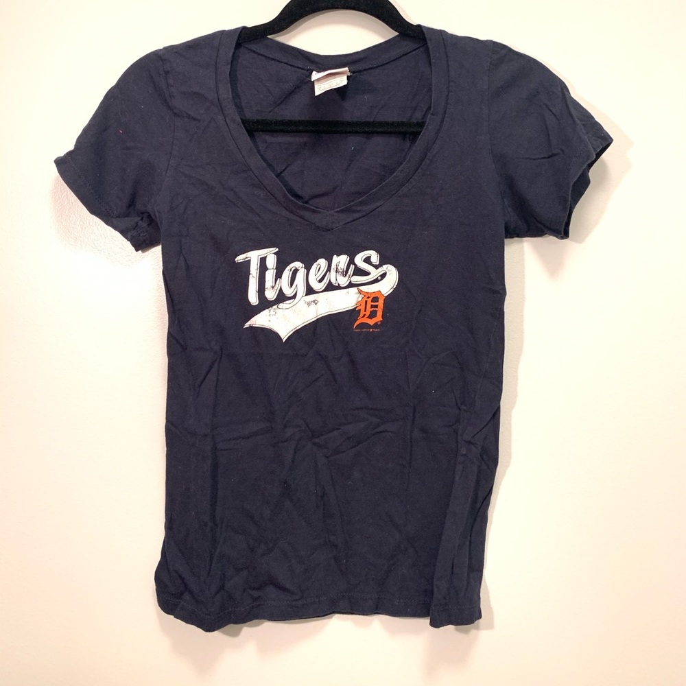 Detroit tigers tee